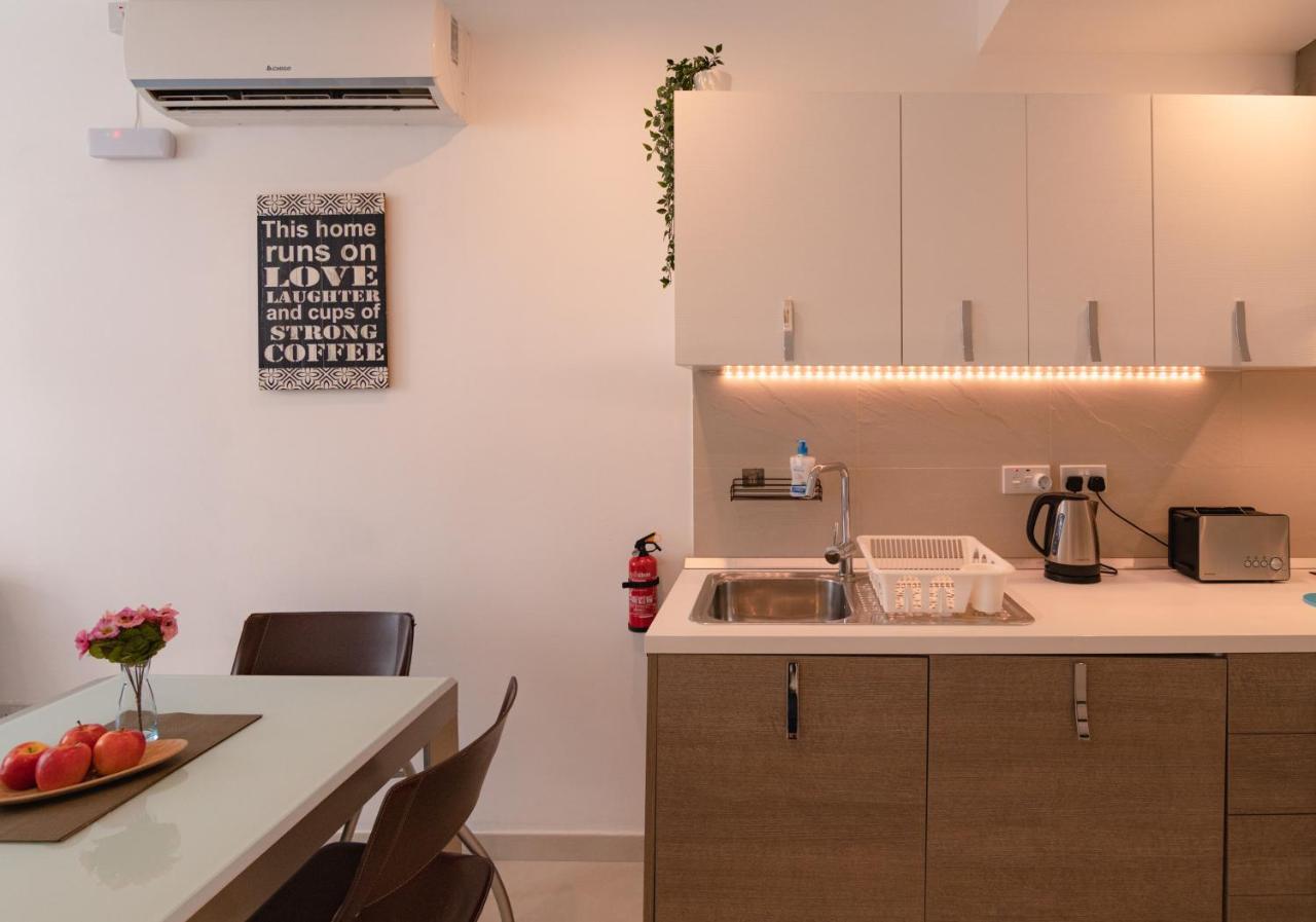 Modern Comfort - 2br Center Of St Julians & Paceville *