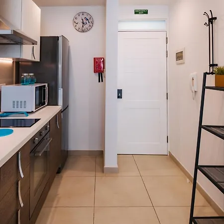 Modern Comfort - 2Br Apartment Center Of St Julians & Paceville Saint Julian's Exterior photo